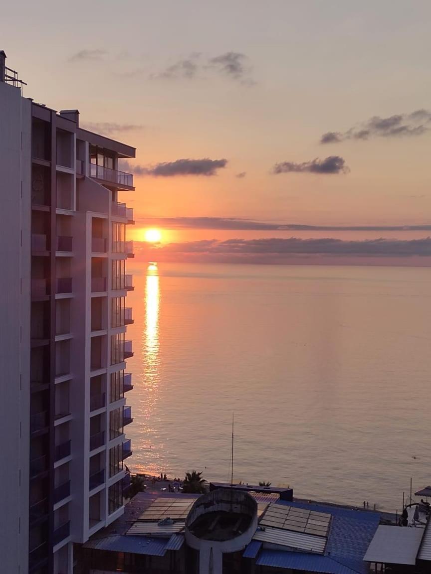 Bi Residence Sea View Luxury Batumi Luaran gambar